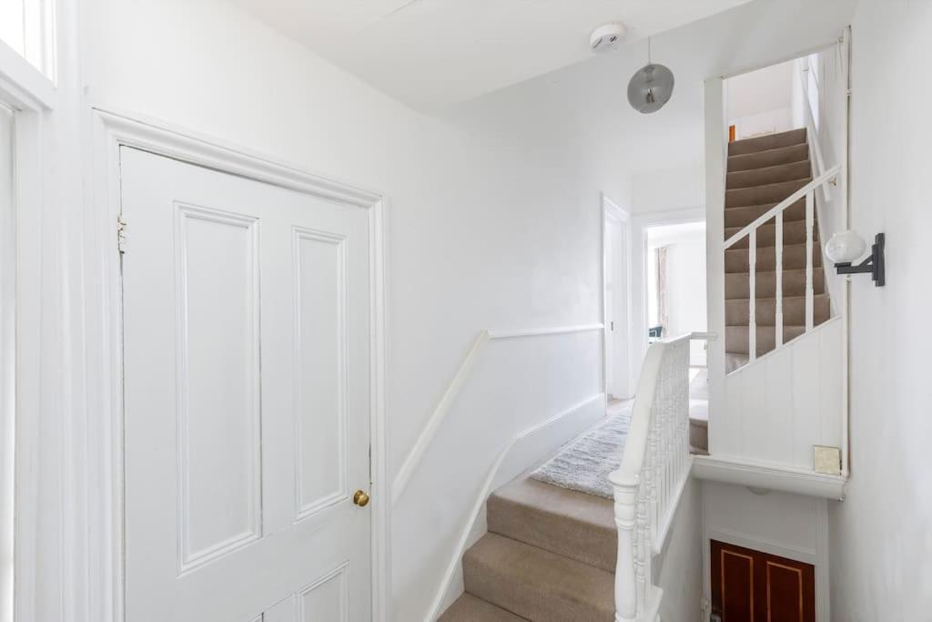 Charming 2 Bedroom Flat In Central Hove With Free Parking Dış mekan fotoğraf